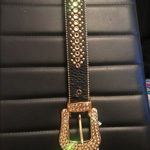 Real bb Simon belt worn 3 times also have bb Simon card